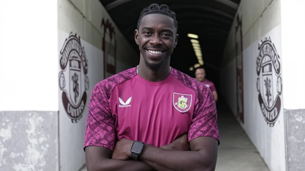 axel-tuanzebe-united-return